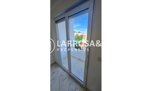 Resale - Semi-detached house - Torrevieja - Los Balcones - Los Altos del Edén