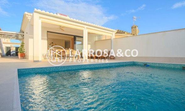 A Vendre - Villa - Torrevieja - Costa Blanca