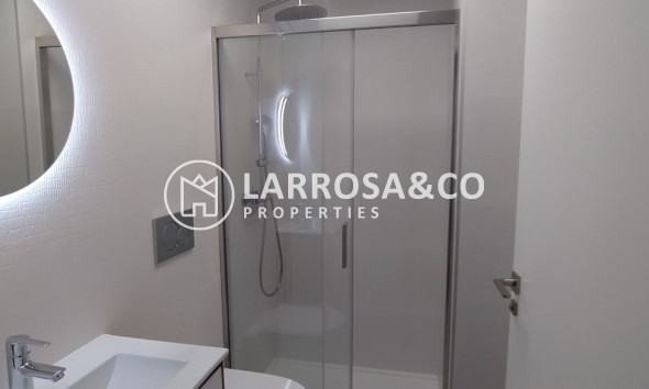 Resale - Apartment - Torrevieja - CENTRE PLAYA DEL CURA LAS PISCINAS