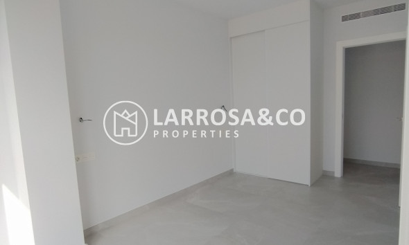 Resale - Apartment - Torrevieja - CENTRE PLAYA DEL CURA LAS PISCINAS