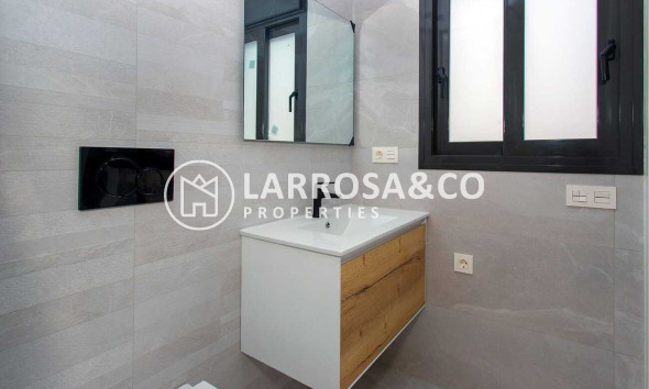 Resale - Apartment - Torrevieja - CENTRE PLAYA DEL CURA LAS PISCINAS