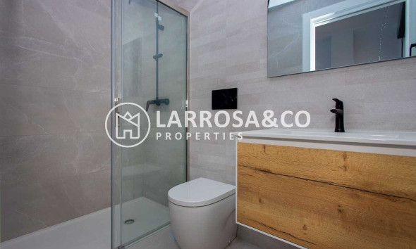 Resale - Apartment - Torrevieja - CENTRE PLAYA DEL CURA LAS PISCINAS