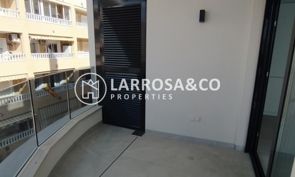 Resale - Apartment - Torrevieja - CENTRE PLAYA DEL CURA LAS PISCINAS