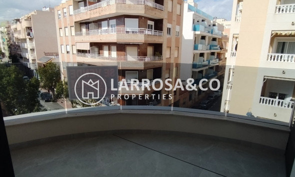 Resale - Apartment - Torrevieja - CENTRE PLAYA DEL CURA LAS PISCINAS