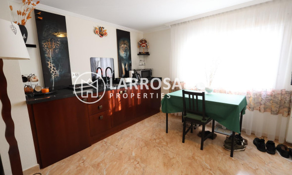 Resale - Detached House/Villa - Torrevieja - Costa Blanca