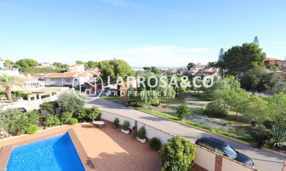 Resale - Detached House/Villa - Torrevieja - Costa Blanca
