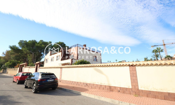 Resale - Detached House/Villa - Torrevieja - Costa Blanca