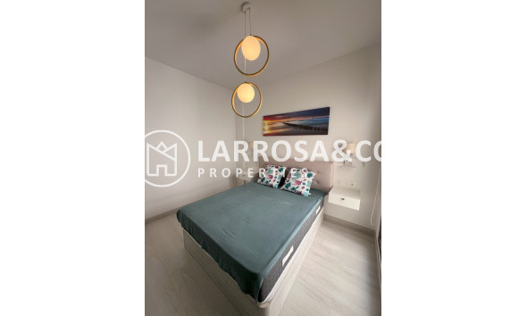 Reventa - Apartamento - Torrevieja - Playa del cura