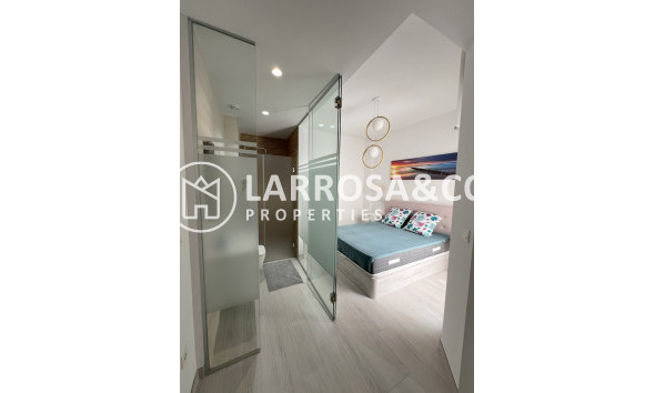 Reventa - Apartamento - Torrevieja - Playa del cura