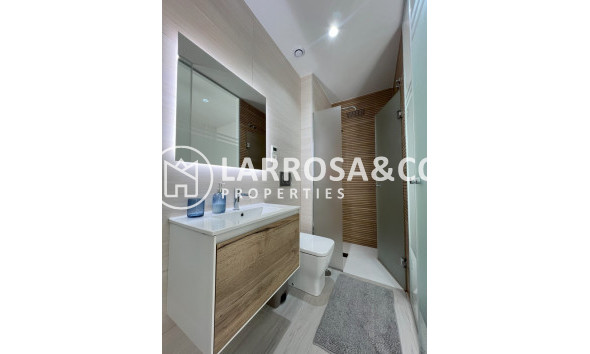 Reventa - Apartamento - Torrevieja - Playa del cura