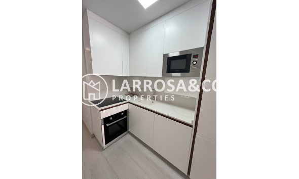 Reventa - Apartamento - Torrevieja - Playa del cura