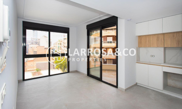 Reventa - Apartamento - Torrevieja - Playa del cura
