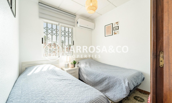 A Vendre - Bungalow - Torrevieja - Playa de los Naufragos