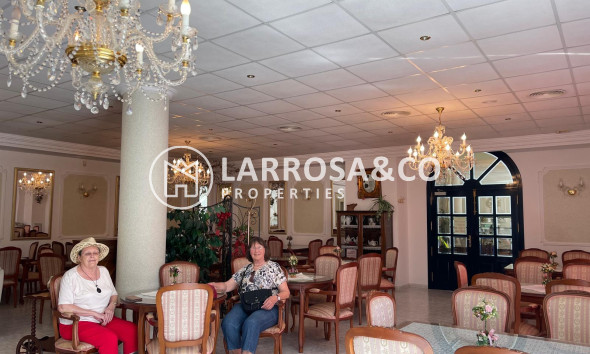 Reventa - Local - Guardamar del Segura - Costa Blanca