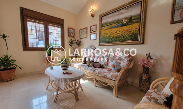 Herverkoop - Villa - Torrevieja - Aguas Nuevas