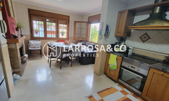 Herverkoop - Villa - Torrevieja - Aguas Nuevas