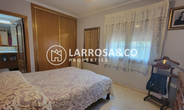 Herverkoop - Villa - Torrevieja - Aguas Nuevas