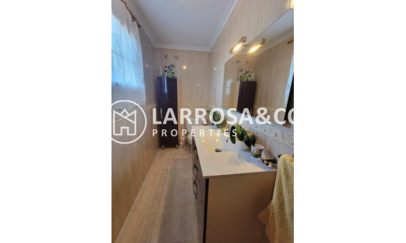 Herverkoop - Villa - Torrevieja - Aguas Nuevas