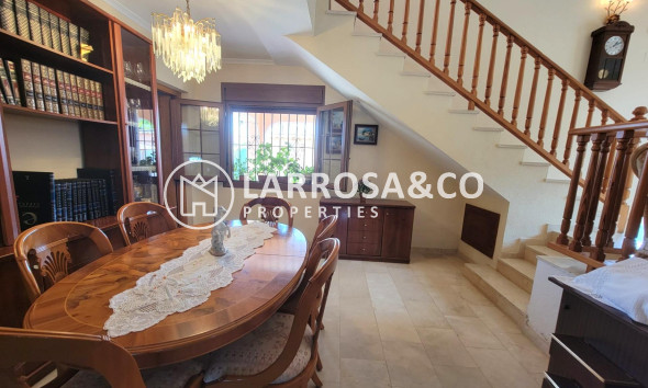 Herverkoop - Villa - Torrevieja - Aguas Nuevas