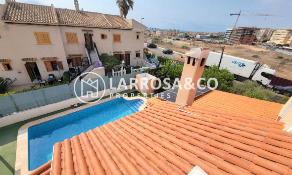 Herverkoop - Villa - Torrevieja - Aguas Nuevas