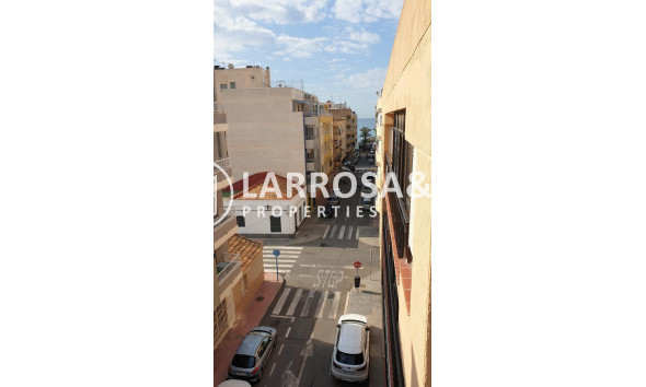Resale - Apartment - Torrevieja - Estacion de autobuses
