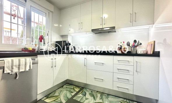 Herverkoop - Semi-detached house - Torrevieja - Aguas Nuevas