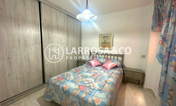 Resale - Apartment - Torrevieja - Centro