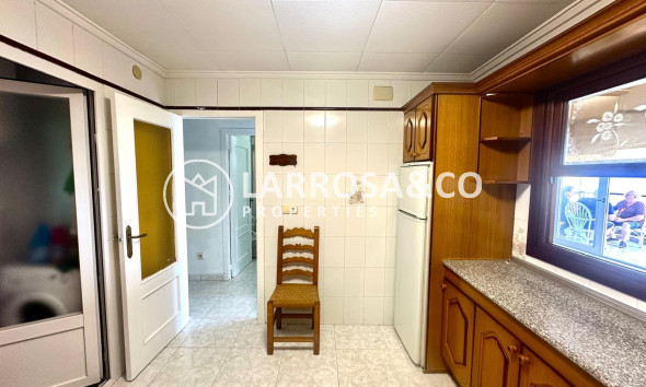 Resale - Apartment - Torrevieja - Centro