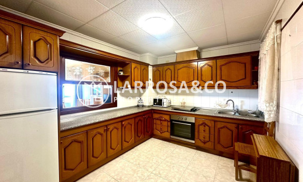 Resale - Apartment - Torrevieja - Centro