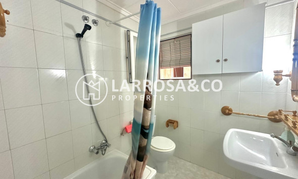 Resale - Apartment - Torrevieja - Centro