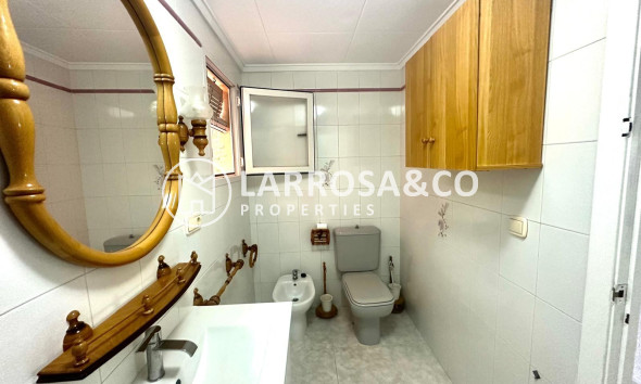 Resale - Apartment - Torrevieja - Centro