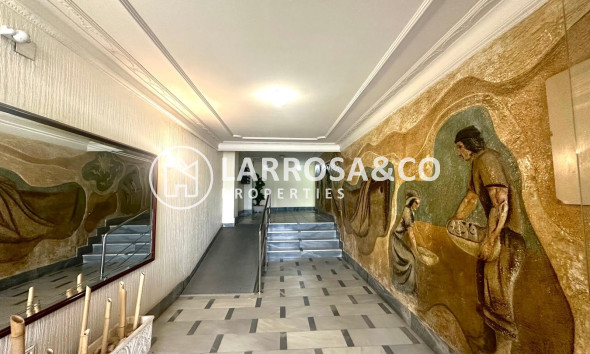 Resale - Apartment - Torrevieja - Centro