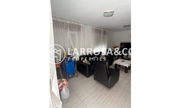Herverkoop - Semi-detached house - Torrevieja - Centro