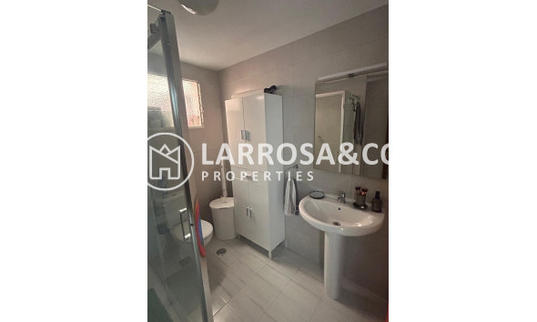 Herverkoop - Semi-detached house - Torrevieja - Centro