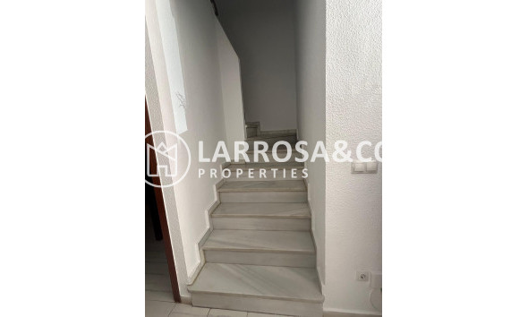 Herverkoop - Semi-detached house - Torrevieja - Centro