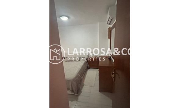 Herverkoop - Semi-detached house - Torrevieja - Centro