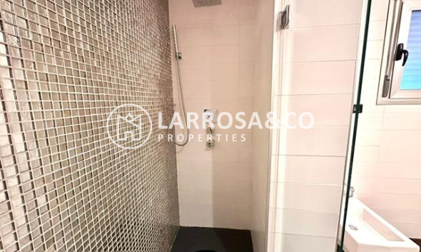 Вторичный рынок - Квартира - Торревьеха - Estacion de autobuses