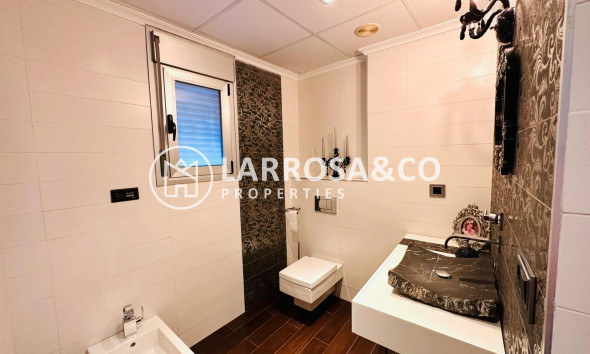 Вторичный рынок - Квартира - Торревьеха - Estacion de autobuses