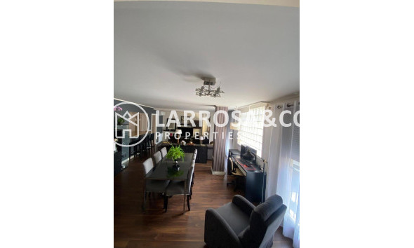 Herverkoop - Villa - Torrevieja - Centro - Muelle Pesquero