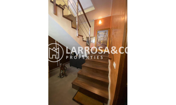 Herverkoop - Villa - Torrevieja - Centro - Muelle Pesquero