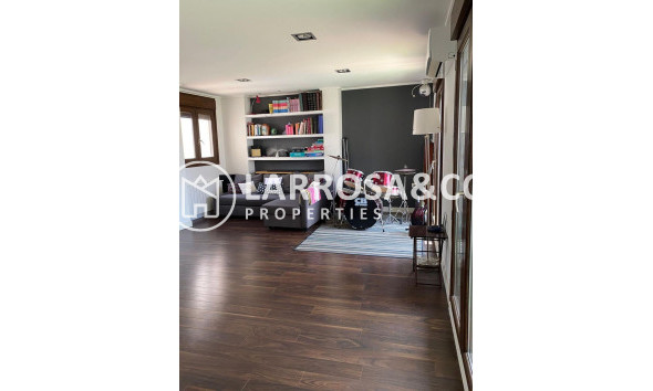 Herverkoop - Villa - Torrevieja - Centro - Muelle Pesquero