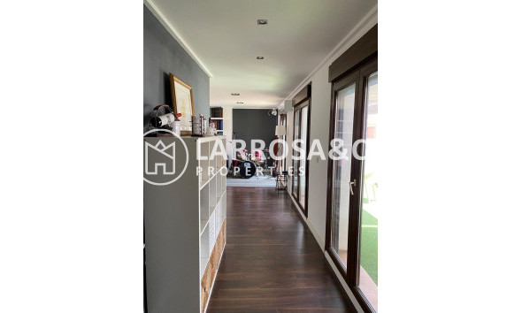 Herverkoop - Villa - Torrevieja - Centro - Muelle Pesquero