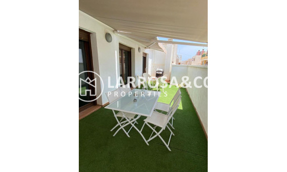 Herverkoop - Villa - Torrevieja - Centro - Muelle Pesquero