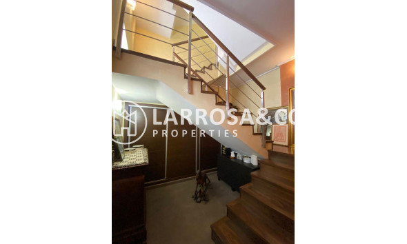 Herverkoop - Villa - Torrevieja - Centro - Muelle Pesquero