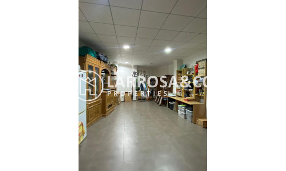 Herverkoop - Villa - Torrevieja - Centro - Muelle Pesquero