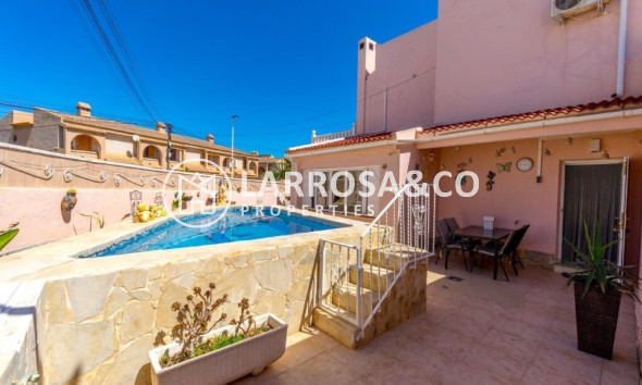 Вторичный рынок - Таунхаус - Торревьеха - Los Frutales/ La Rosaleda