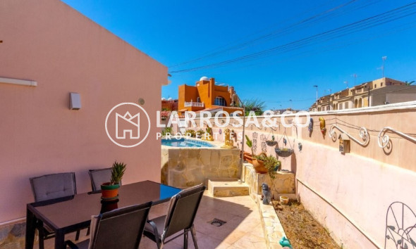 Вторичный рынок - Таунхаус - Торревьеха - Los Frutales/ La Rosaleda