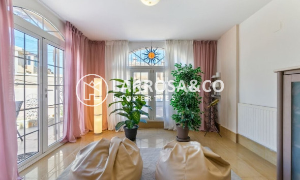 Вторичный рынок - Таунхаус - Торревьеха - Los Frutales/ La Rosaleda