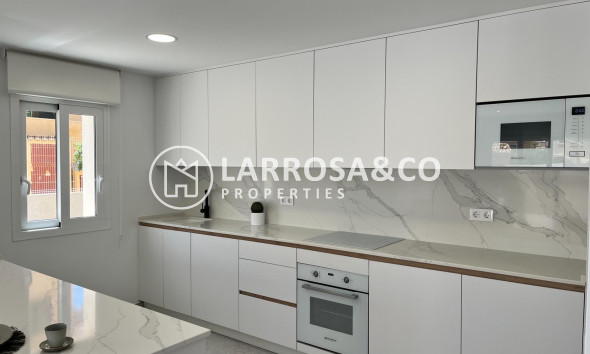 Herverkoop - Apartment - Torrevieja - Aguas Nuevas