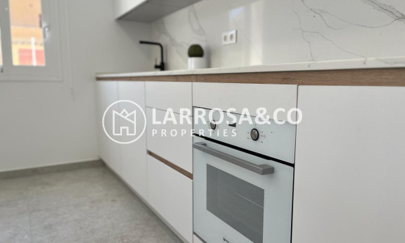 Herverkoop - Apartment - Torrevieja - Aguas Nuevas